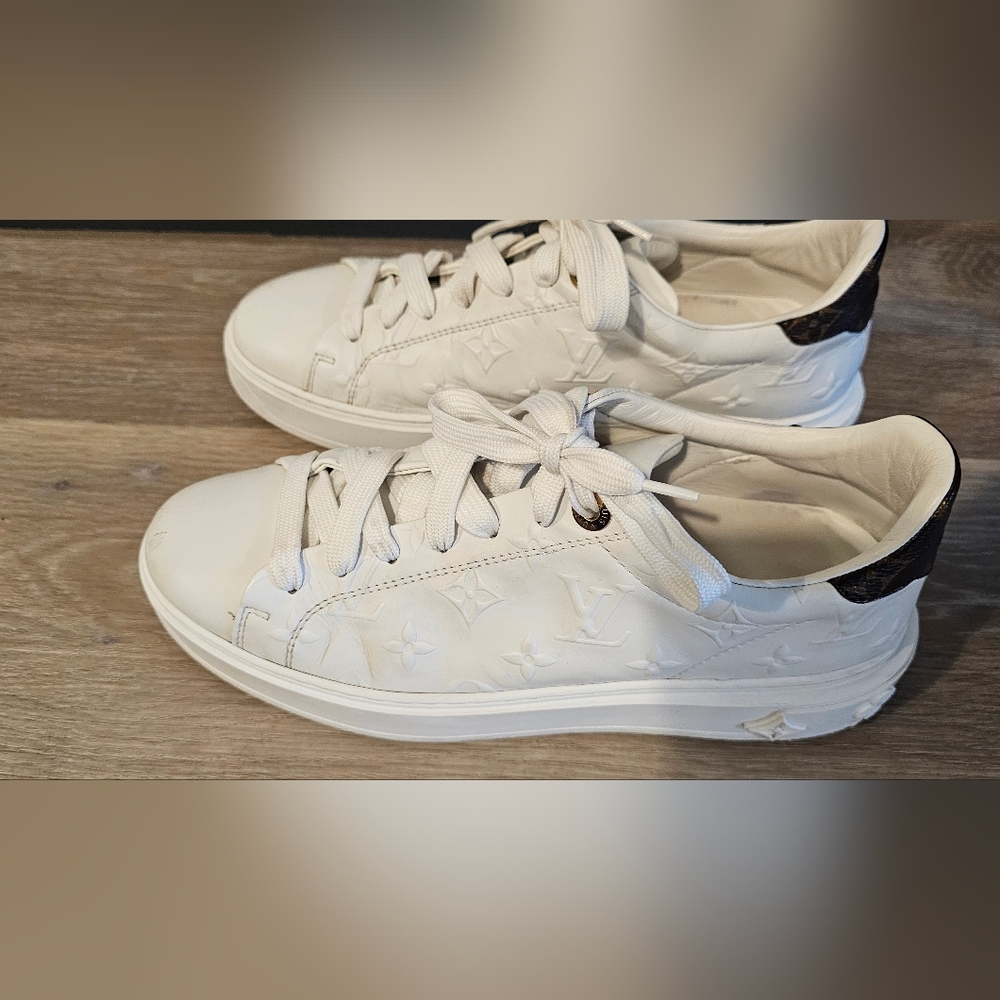 Time Out Womens Sneaker Louis Vuitton 40